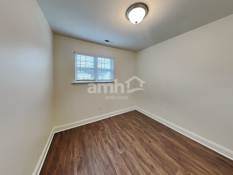 Building Photo - 7034 Garrett Ct