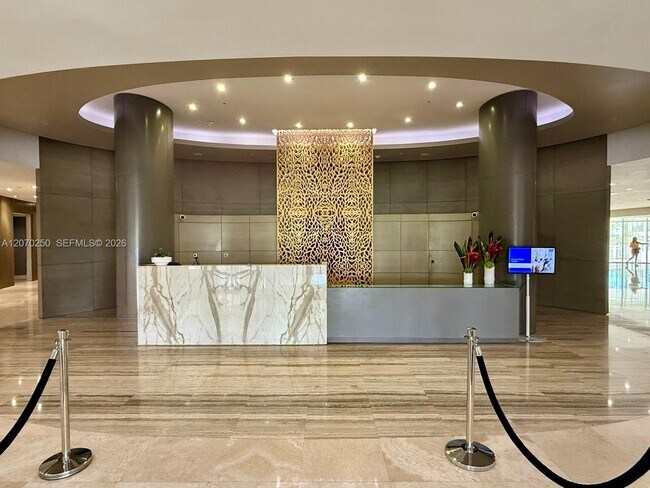 Building Photo - 10275 Collins Ave
