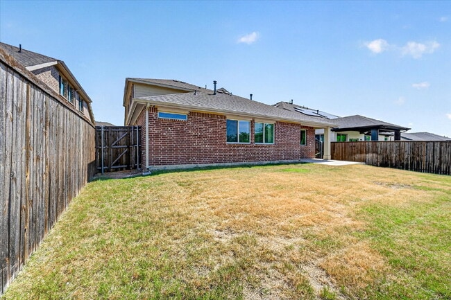 Building Photo - 1261 Rosebush Rd