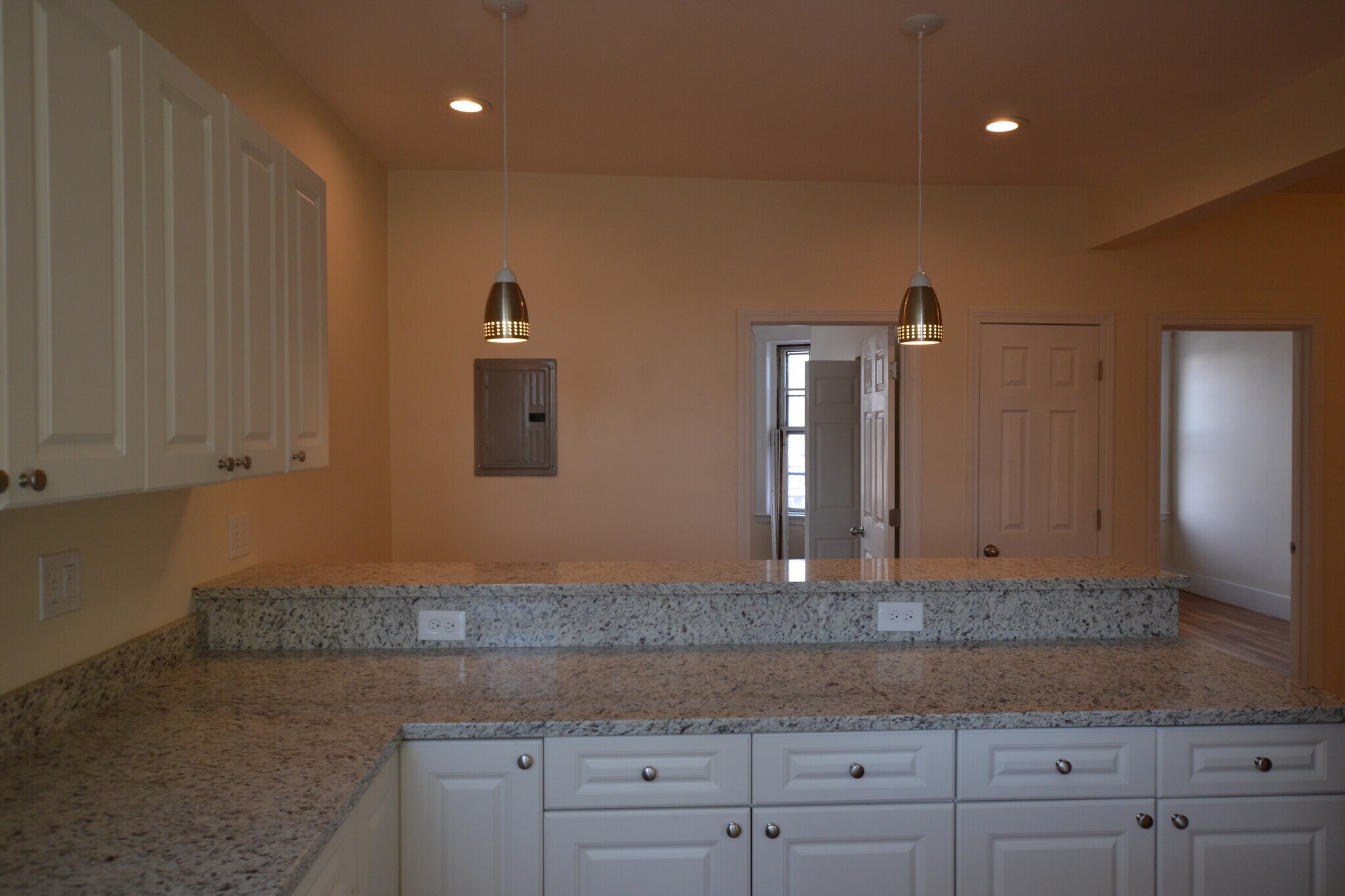 Building Photo - 1880 Commonwealth Ave