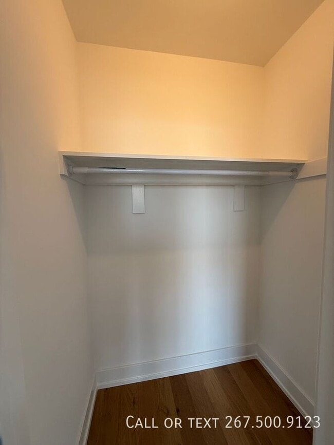 Building Photo - 3005 Gaul St