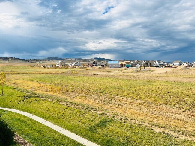 Building Photo - 2 bedroom, 1 bath condo located in Northwest Loveland, CO