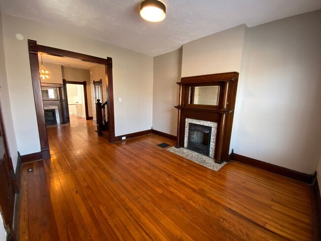 Building Photo - Price Ave 49-51 NCR