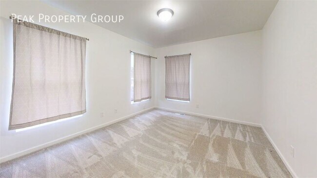 Building Photo - 423 E 18th Ave