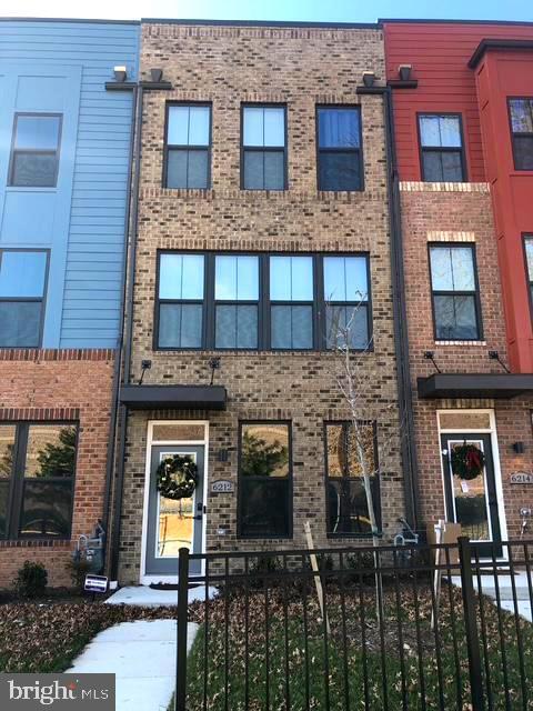 Building Photo - 6212 Editors Park Dr