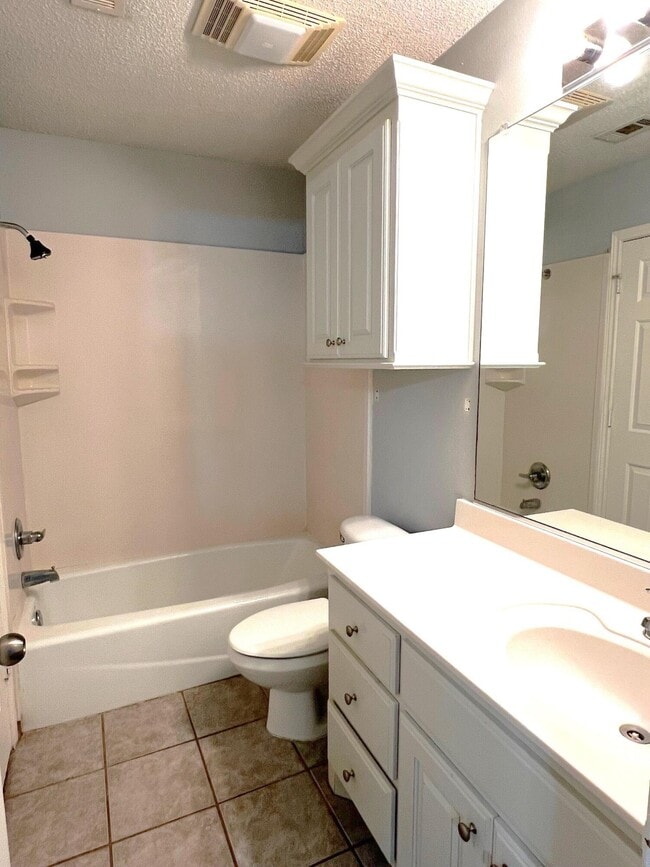 Building Photo - 3111 109th St