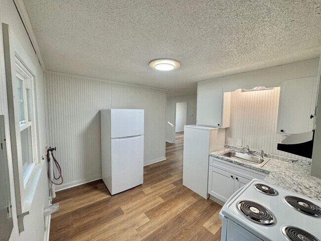 Building Photo - Statesville - 2BD/1BA