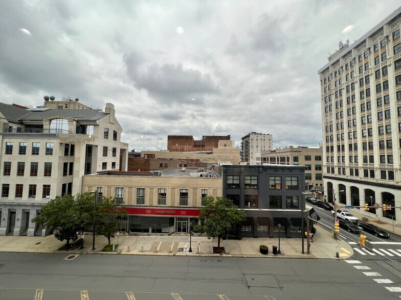Building Photo - 430 Lackawanna Ave