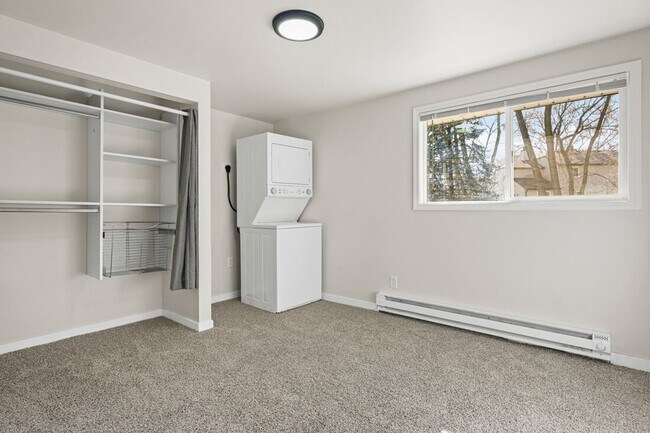 Building Photo - 1314 N Gammon Rd