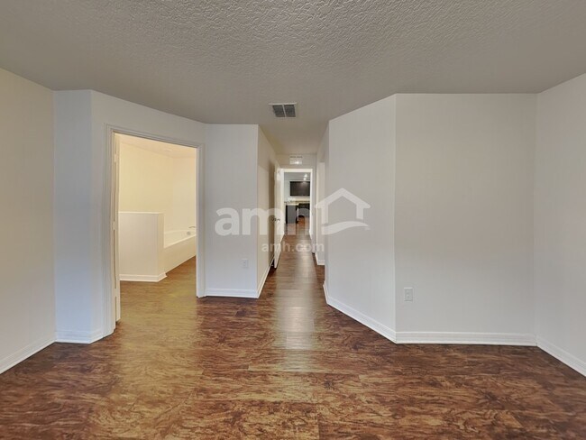 Building Photo - 833 Chatham Walk Dr