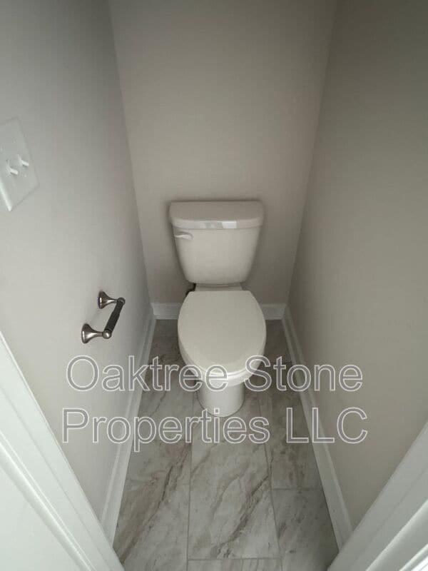 Building Photo - 2591 Ocean Dr NW