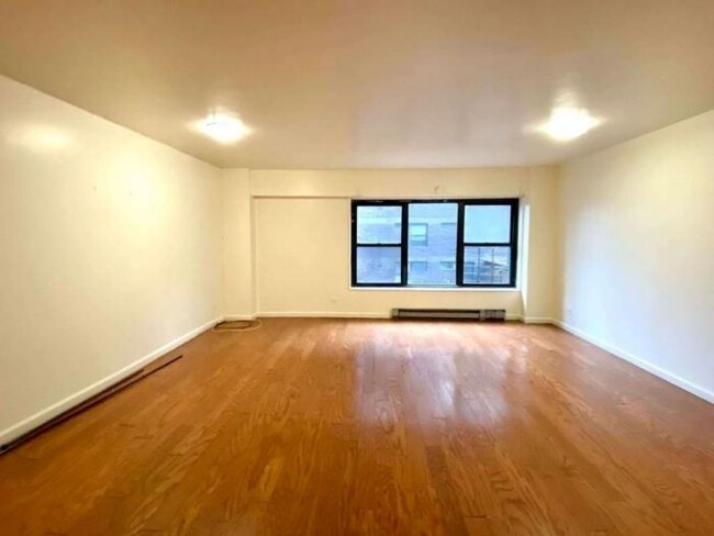 Building Photo - 3 bedroom in New York NY 10027