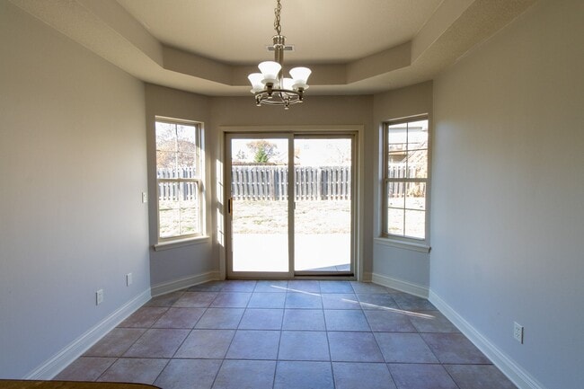 Building Photo - Charming 3 Bed/2BA Home