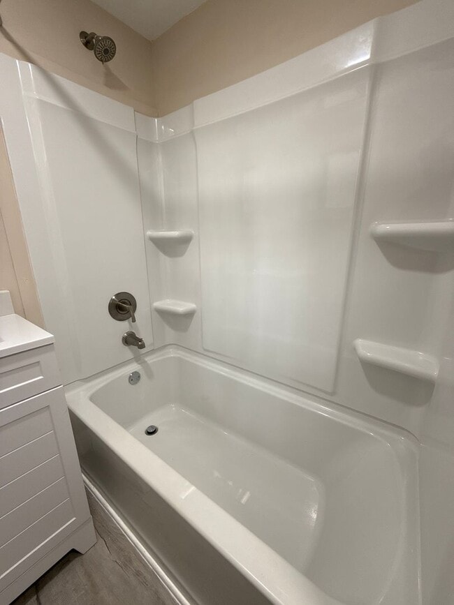Building Photo - Newly Renovated 3br Home for rent in Allen...