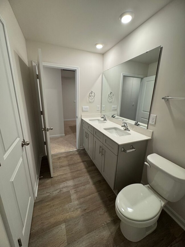 Building Photo - Brand New 4BR 2.5BA Townhome