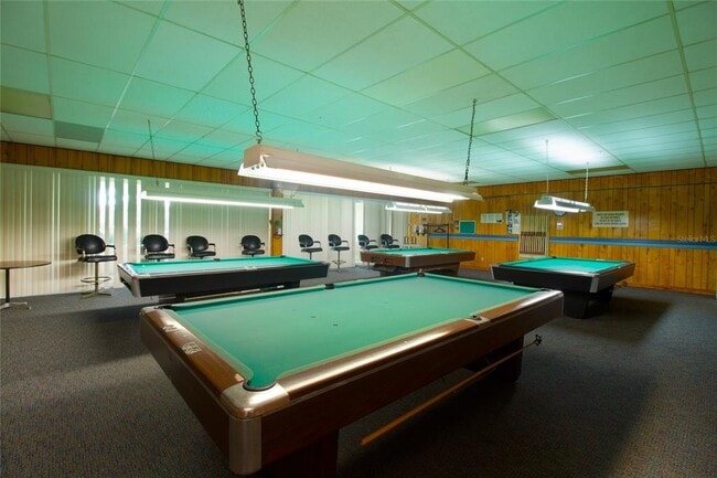 Building Photo - 7405 Bay Island Dr S