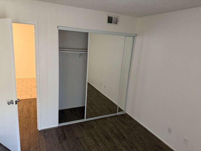 Building Photo - 18752 Mandan St