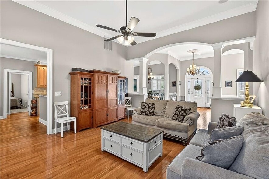 Building Photo - 58 Legend Dr