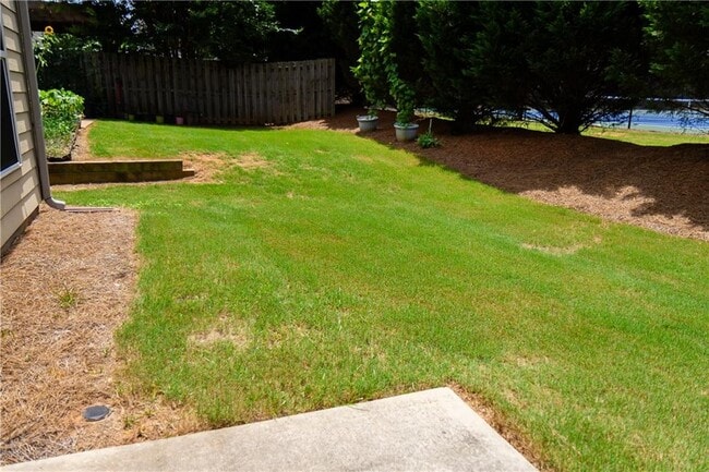 Building Photo - 4960 Ducote Trail