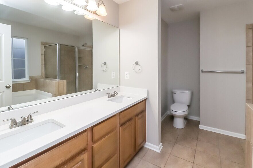 Building Photo - 418 Whitewater Way NW