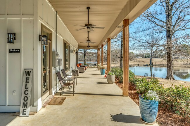 Building Photo - 1310 Jimmy Williams Rd