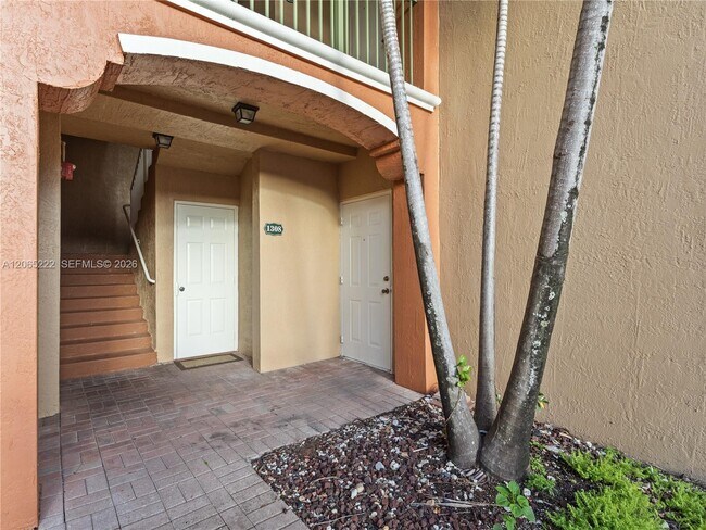 Building Photo - 6420 NW 114th Ave