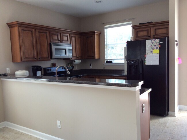 Building Photo - 601 Atkinson Dr