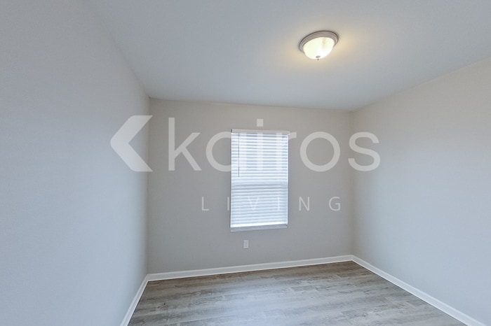 Building Photo - 21664 Yosemite Blvd