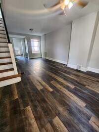 Building Photo - 815 E Tulpehocken St