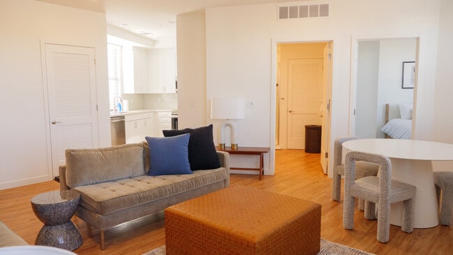 Ironwood furnished living room - Culdesac Tempe