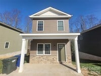 Building Photo - 1086 20th St NE