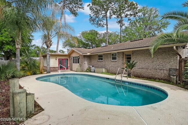 Building Photo - 4328 Savannah Ave