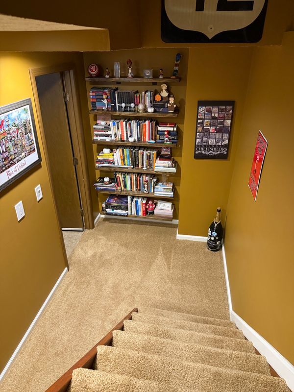 Building Photo - 443 Lockhaven Ct