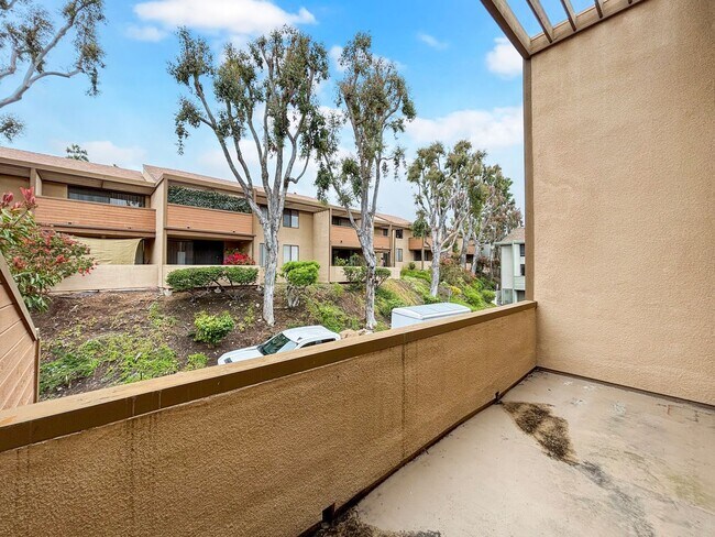 Building Photo - Charming 1BD/1BA Condo in University City ...