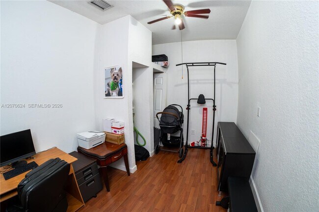 Building Photo - 7333 NW 113th Ct