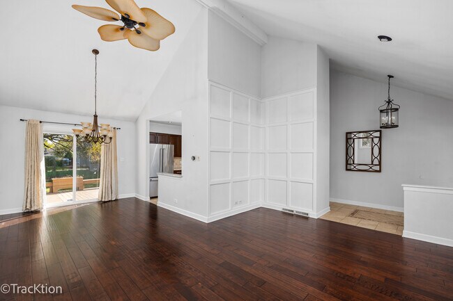 Building Photo - 11S639 McGrath Ln