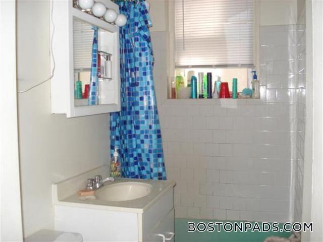 Building Photo - 103 Gordon St