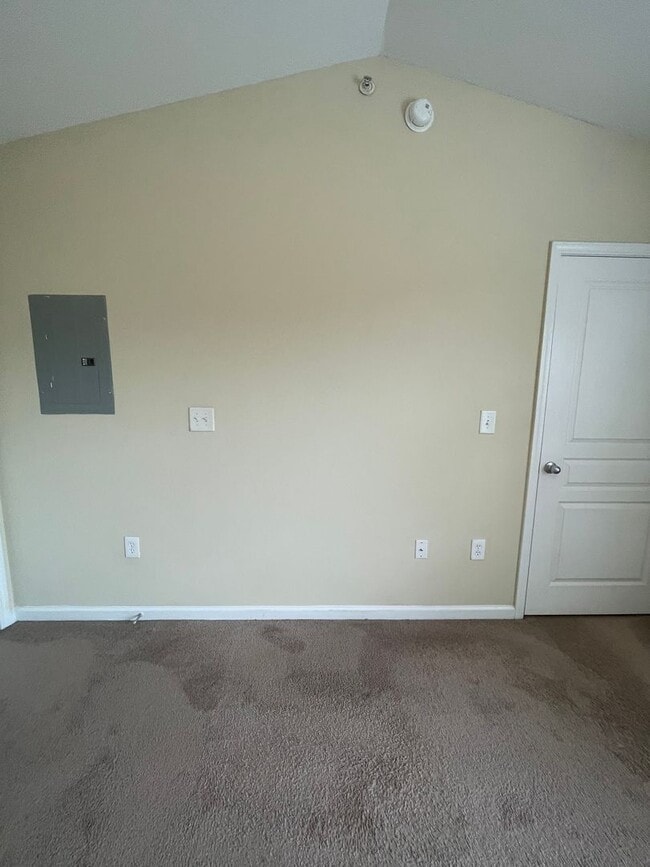 Building Photo - 17-1727 BBCH