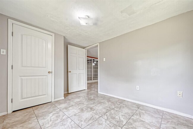 Building Photo - 4117 Lemac Dr