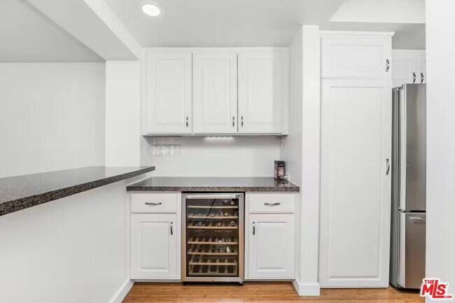 Building Photo - 2960 Neilson Wy