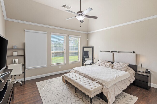 Building Photo - 18002 Heartsong Dr
