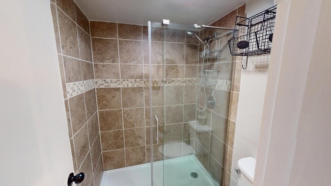 Building Photo - 1081 Cove Rd