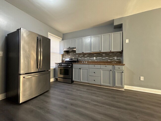 Building Photo - Two Bedroom House In Baltimore City