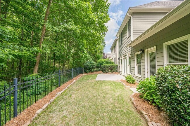 Building Photo - 7925 Majors Mill Dr