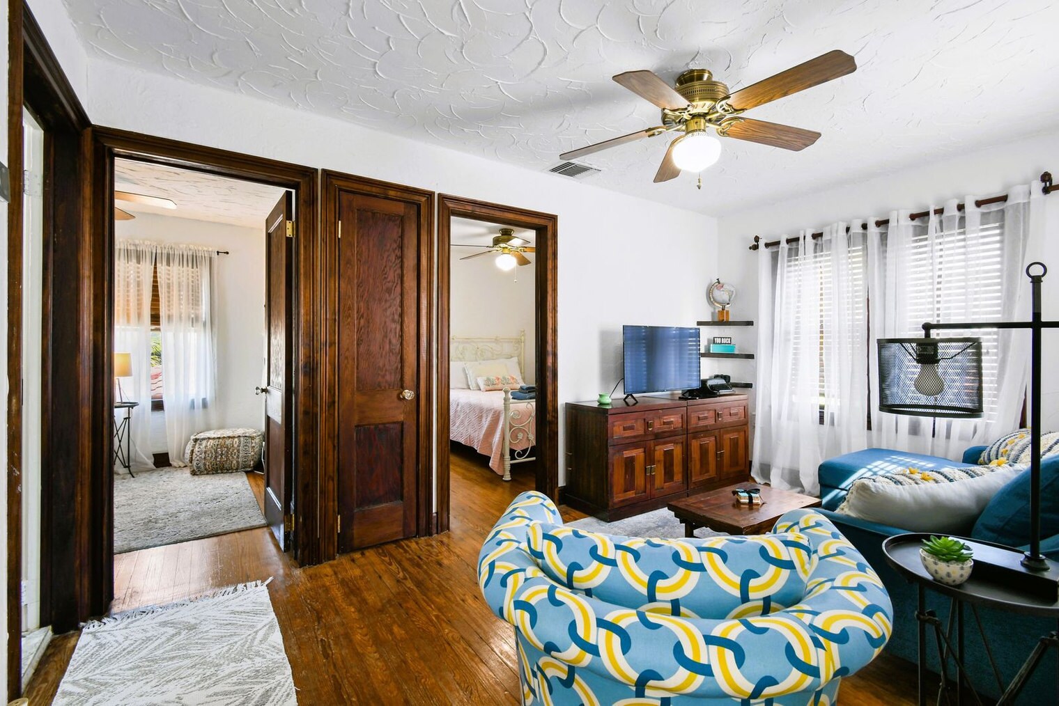 Building Photo - 414 Lake Shore Dr