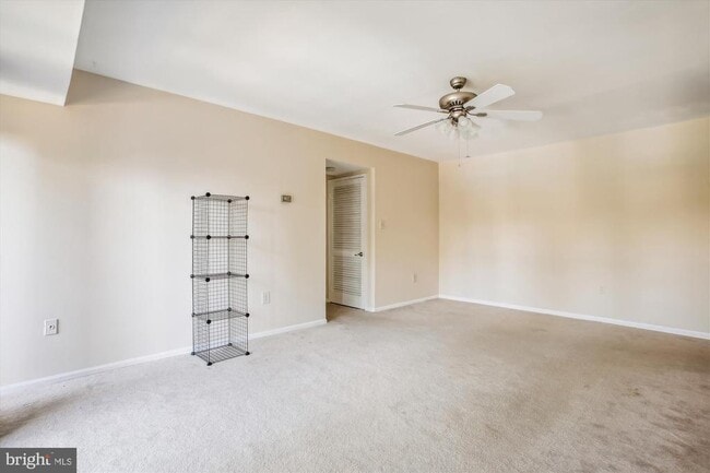 Building Photo - 9712 Kingsbridge Dr