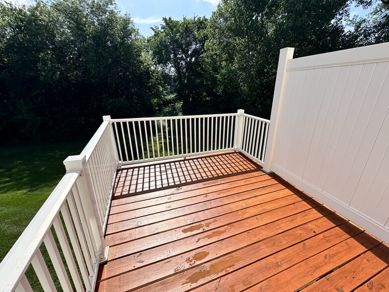 Deck with private greenspace - 2220 SW Rambling Vine Rd