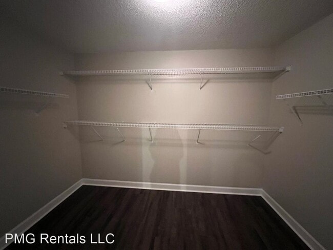 Building Photo - 4 br, 2 bath House - 1001 Chase Ct