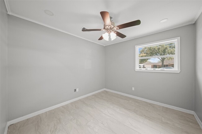 Building Photo - 13411 Anna Ct