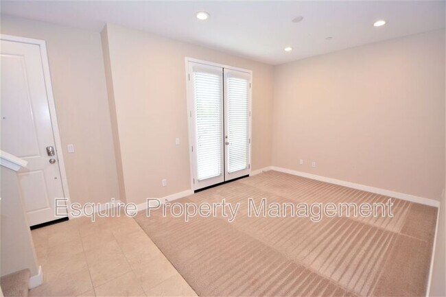 Building Photo - 205 Westpark Ct